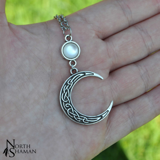 Necklace "Aerin" - White