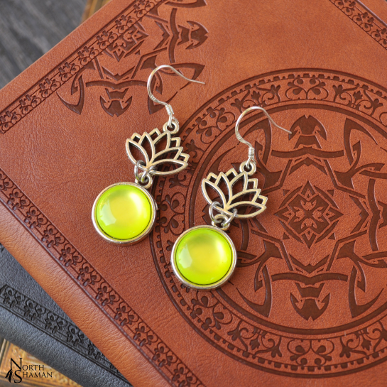 Earrings "Little Lotus" - Flashy Green-Yellow